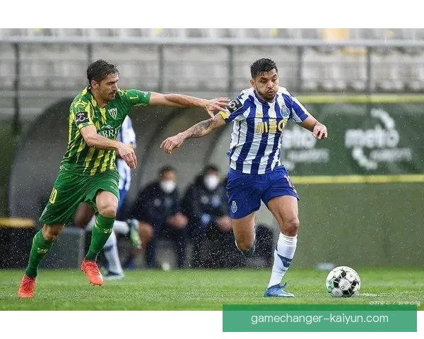 英超吉马良斯状态回暖，近期表现备受关注